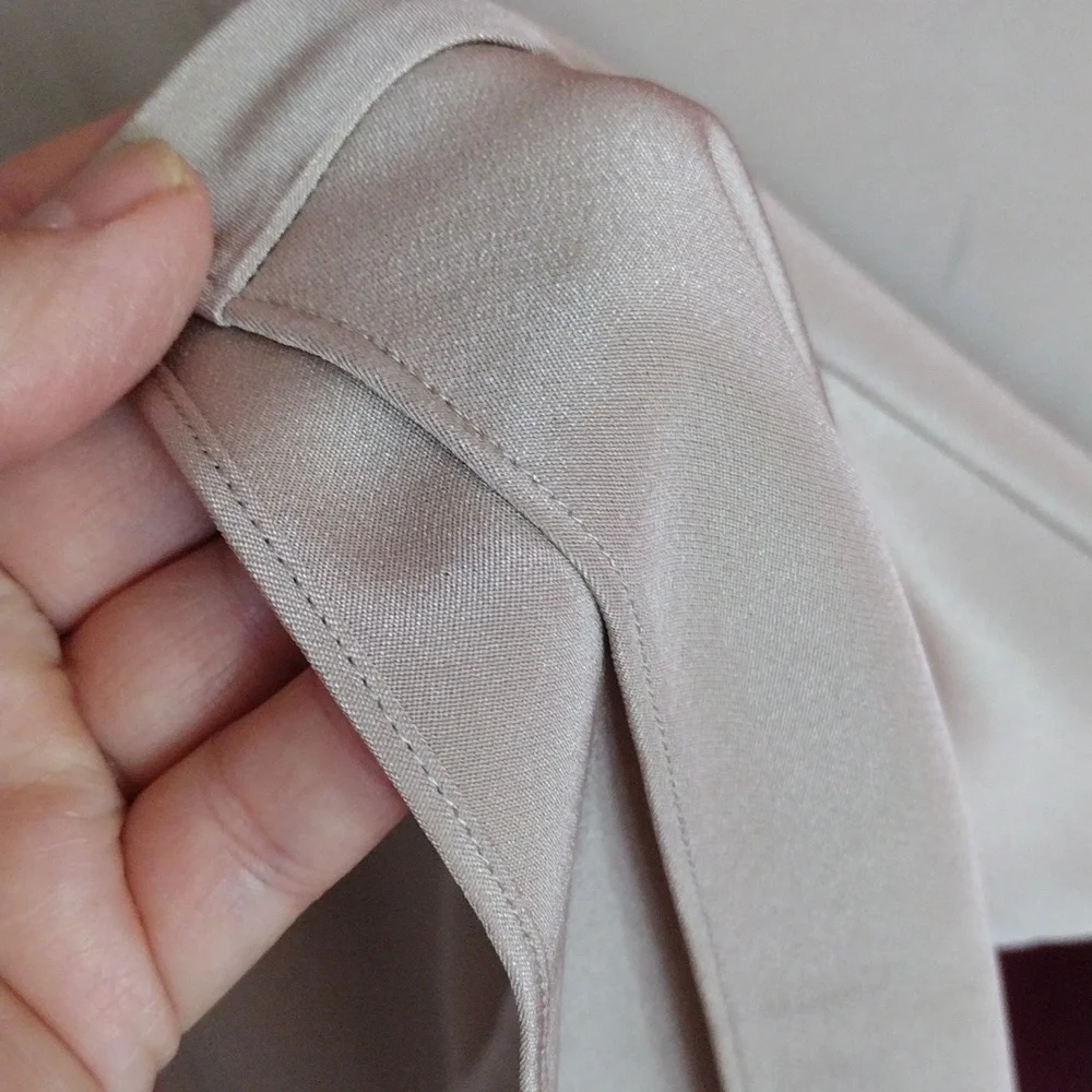 Tibi **NWT** silk 4 ply bias cut skirt in latte color. Size 12. - Picture 10 of 15